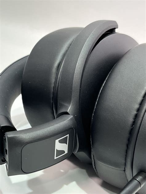 Sennheiser HD 400S - Review - Headphone Dungeon