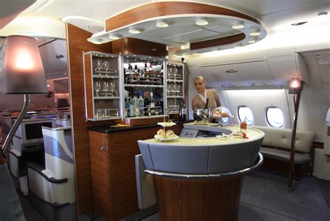 File:Emirates business class bar A380.jpg - Wikipedia