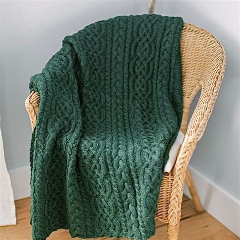 Shop Cable Knit Blanket - Etsy