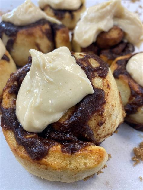 Cinnamon Buns or Rolls - Here's an Early Bucket of Bread Recipe