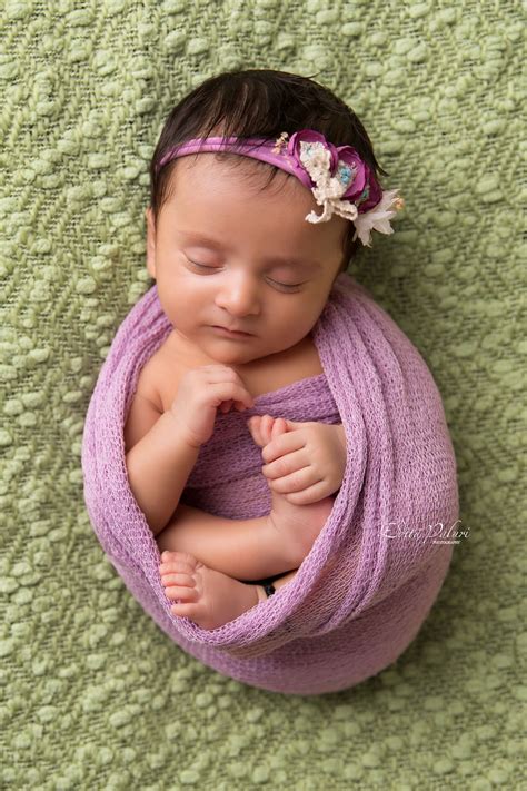 1 month newborn girl photo session | Edita photography