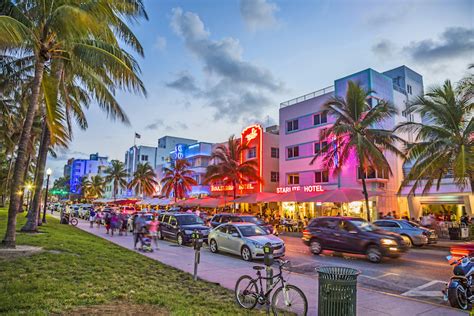 Where to Stay in Miami & Miami Beach: 8 Best Neighborhoods – Touropia ...