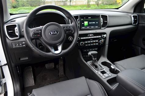 2023 Kia Sportage Hybrid Interior