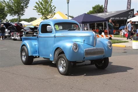 Gassers Invade Back To The '50s in Minnesota - Hot Rod Network