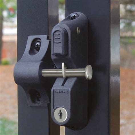 Types Of Outdoor Gate Locks - Design Talk