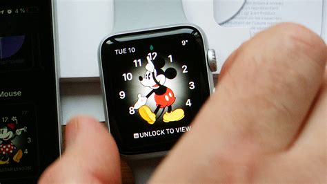 5 Of Our Favorite Apple Watch Faces To Try In 2023