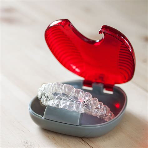 Invisalign Aligners Cleaning / Care - Troy, MI - Dr. Craig P. Goldin