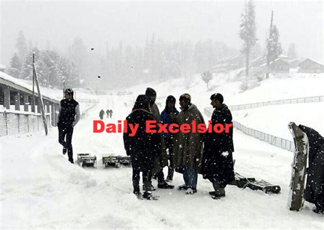 Fresh snowfall in Kashmir