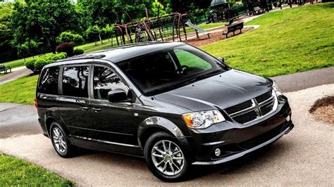 2023 US Minivan Sales Figures By Model | GCBC