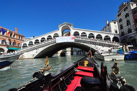 Travel Blog: Venice - Gondola ride