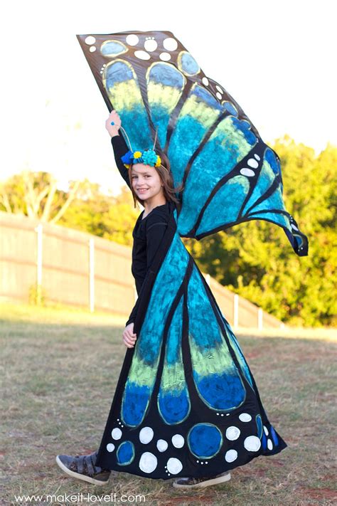 Make a LARGE WING BUTTERFLY Costume | Make It and Love It