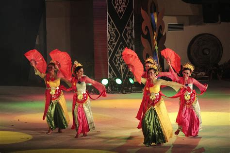 10 Popular Indonesia Traditional Dances | Authentic Indonesia Blog