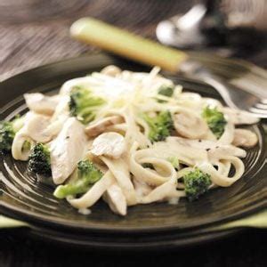 Chicken Broccoli Fettuccine Recipe: How to Make It