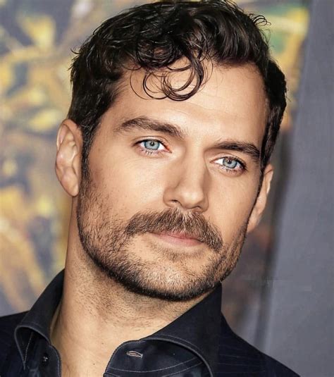 Henry Cavill Eyes