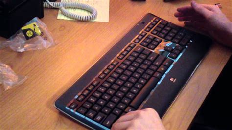 Logitech Wireless Illuminated Keyboard K800 Unboxing - YouTube