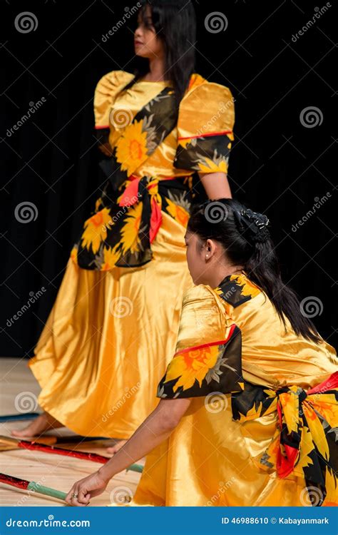 Tinikling Dance Clipart Bw