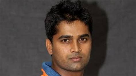 Indian pacer Vinay Kumar announces retirement, adjourns journey from all forms of cricket