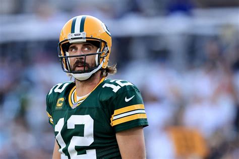 Is Rodgers the favorite for the 2021 NFL MVP award?