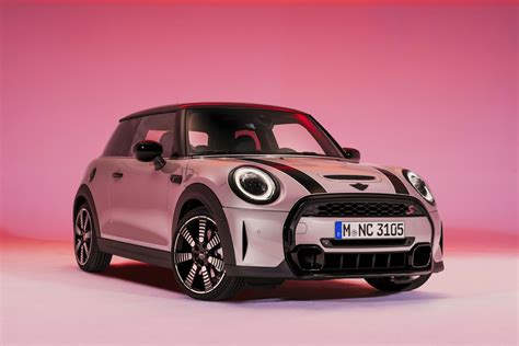 Mini Cooper Hardtop and Convertible models get new update