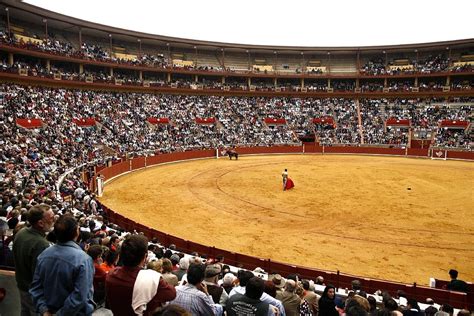 FÚTBOL Y TOROS: CATEGORÍAS PLAZAS DE TOROS