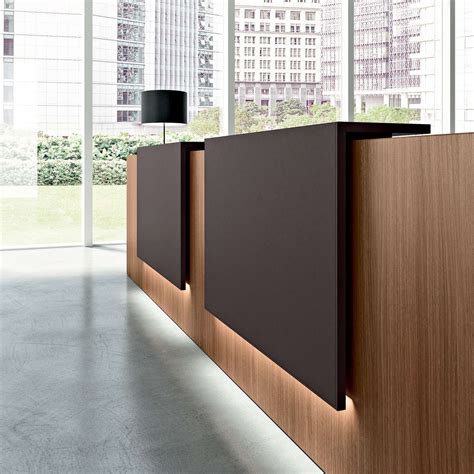 How Bold Should Your Reception Desk Be? - Modern Office Furniture