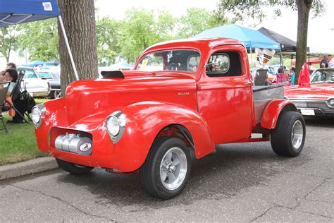 Gassers Invade Back To The '50s in Minnesota - Hot Rod Network