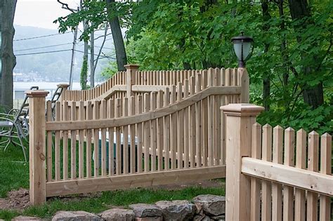 Wooden Fencing Styles / Ergeon 3 Types Of Privacy Fences For Your Yard : Most people don't know ...