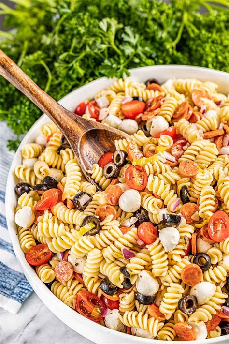 Classic Italian Pasta Salad with Homemade Italian Dressing