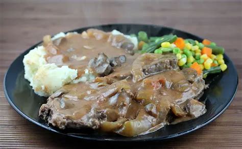 easy swiss steak recipe with cream of mushroom soup