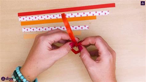 DIY Easy Ribbon Heart for Valentine's Day in 5 Easy Steps