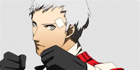 Persona 3 Portable: Best Gifts For Akihiko