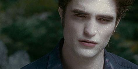 Twilight: Edward Cullen's 5 Best Traits (& 5 Worst)