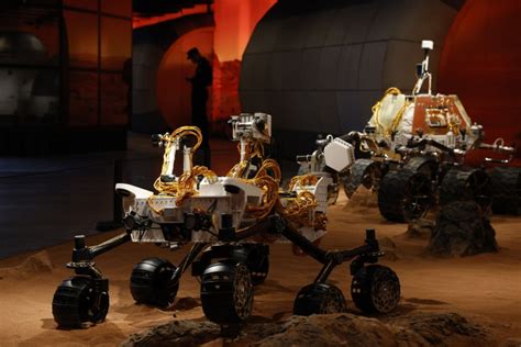 China launches ambitious attempt to land rover on Mars