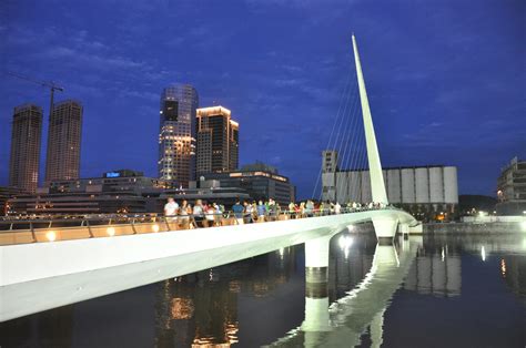 File:Puente de la mujer Buenos Aires Argentina.JPG - Wikipedia