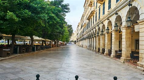 Book online: A cultural tour in the historical center of Corfu old town | Discover Greece