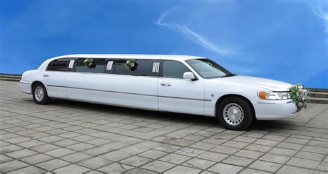 8 Different Types of Limousines | airport limo mississauga