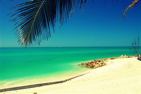 Siesta Key beach in Sarasota Florida named best beach in the U.S. - Newyork Big Sun Realty