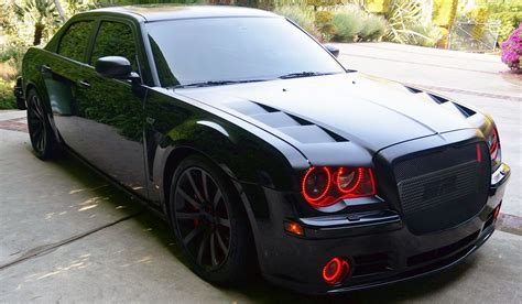 5 Things We Love About The Chrysler 300 SRT8 (5 Reasons Why We'd Rather Buy The Dodge Charger SRT8)