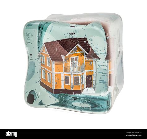 Ice cube house hi-res stock photography and images - Alamy