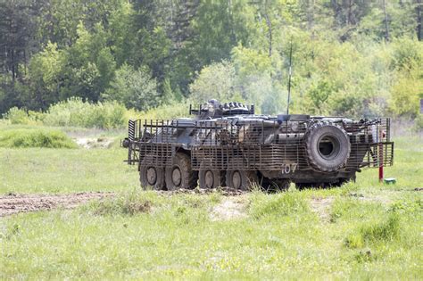 Watch these two new Russian military robots in action | Popular Science