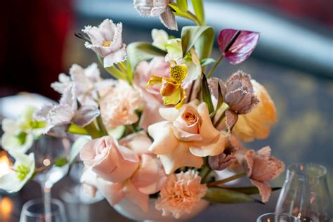 Summer Weddings: What Flowers Are In Season? | Blooming Haus