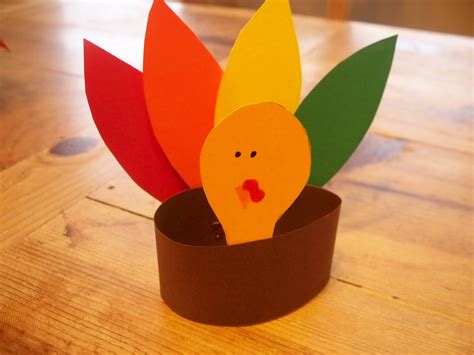 Easy Kids Turkey Crafts - Adventures of a DIY Mom