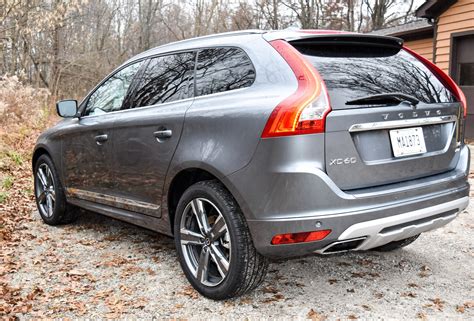 Review 2017 Volvo XC60 T6 Dynamic