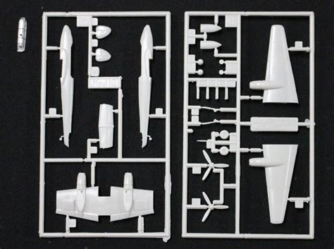 Minicraft Bf-110 Messerschmitt Model Kit (1/144 Scale) – TopToy