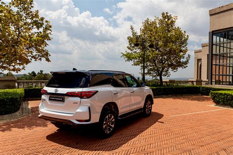 Toyota Fortuner (2023) Launch Review