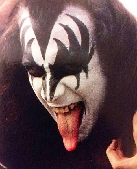 Hot Band, Gene Simmons, Legends, Halloween Face Makeup, Kiss, Kisses, A Kiss