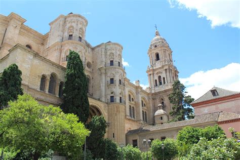 Malaga Cathedral, the 'one-armed lady' - Malaga Guru