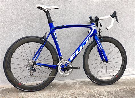 SOLD – 2014 Fuji SST 2.3 Carbon Fiber Road Bike with Shimano 105 and ...