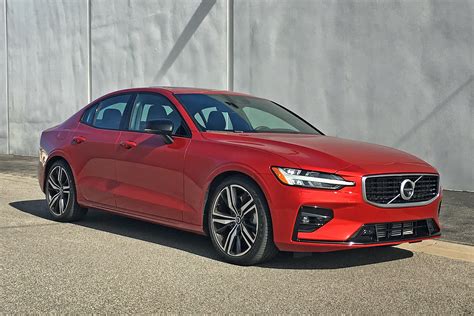 2019 Volvo S60 T6 AWD Review: Finesse, Fidelity, No Flash | Automobile Magazine