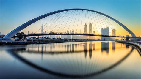 Three iconic bridges crossing Dubai's canal - BESIX Watpac